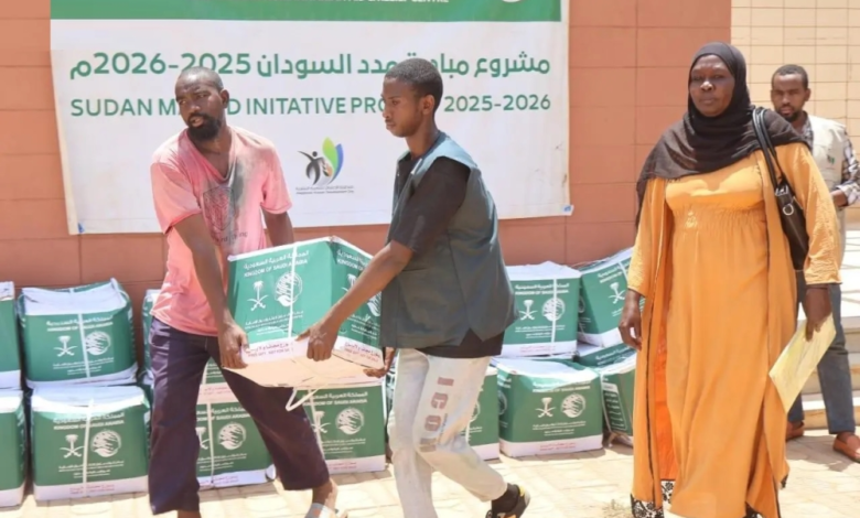مساعدات غذائية سعودية بأم درمان لتخفيف أزمة السودان الإنسانية