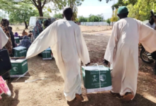 The King Salman Humanitarian Aid and Relief Center supports displaced people in Sudan with food baskets