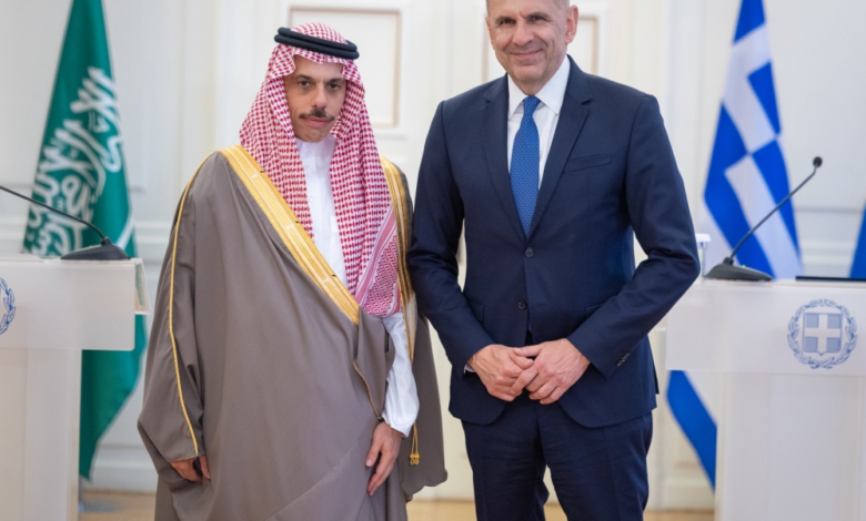 Saudi Arabia and Greece sign an agreement exempting diplomatic passports from certain fees