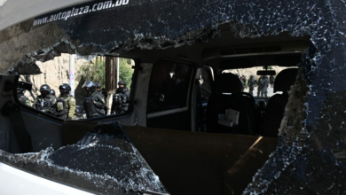 Bolivia clashes: Police confront protesters as economic crisis worsens