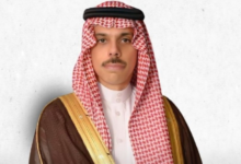 وزير الخارجية يتلقى اتصالا من نظيره الكويتي لبحث المنطقة