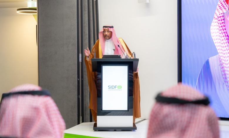 وزير الصناعة يحتفي بأبطال جوائز آيسف 2026 السعوديين