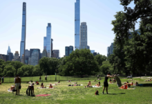Record-breaking heat wave hits eastern US: Schools closed and warnings issued