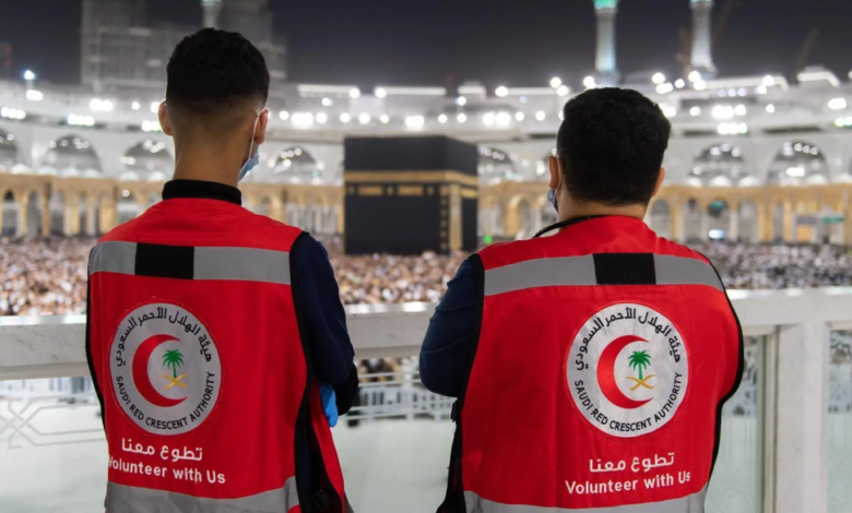 Egyptian pilgrim rescued at the Prophet's Mosque in record time | Red Crescent