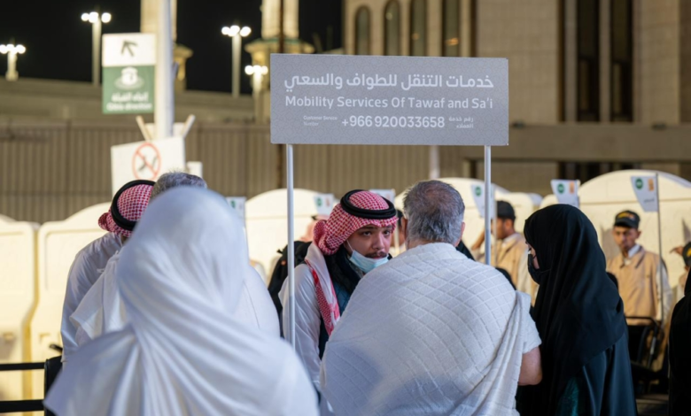 Booking vehicles for the Grand Mosque in Mecca: 6400 vehicles to serve the pilgrims