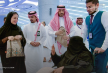 استقبال حجاج صندوق الشهداء والمصابين بمطار الملك عبدالعزيز