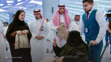 استقبال حجاج صندوق الشهداء والمصابين بمطار الملك عبدالعزيز