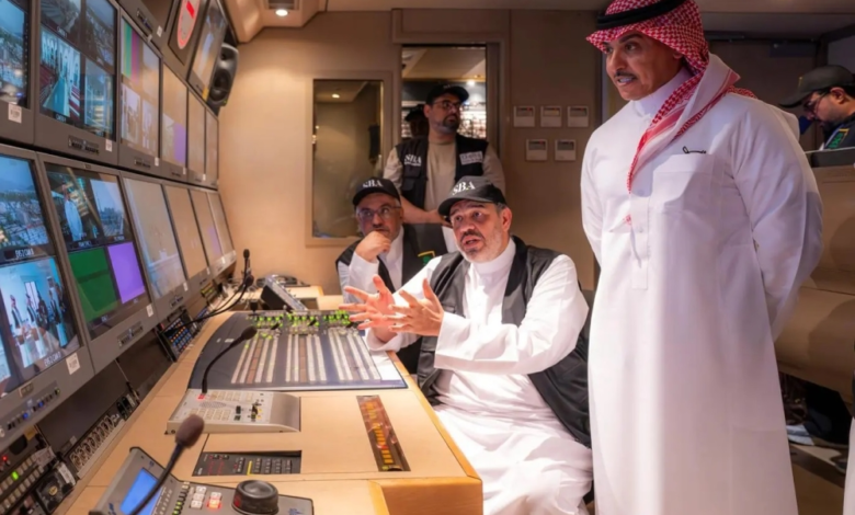 Minister of Information inspects the media system in the holy sites