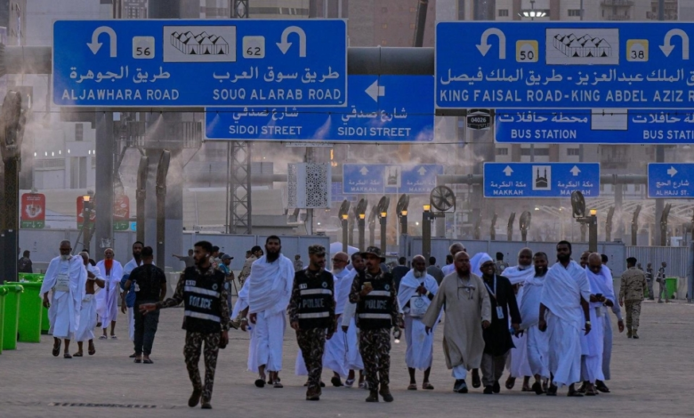 توافد حجاج بيت الله إلى مشعر منى لقضاء يوم التروية