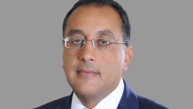 وصول رئيس الوزراء المصري إلى جدة: دلالات وأبعاد الزيارة