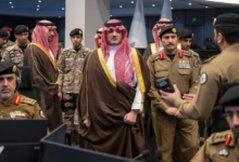 وزير الداخلية يتفقد استعدادات تصعيد الحجاج إلى عرفات