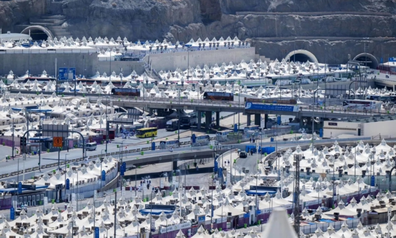 The Ministry of Hajj calls on pilgrims to remain in the Arafat camps