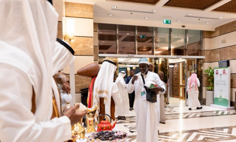 Guests of the Custodian of the Two Holy Mosques arrive in Medina after Hajj