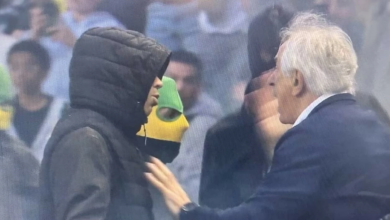 انهيار وحيد خليلوزيتش باكياً بعد اقتحام جماهير نانت الملعب