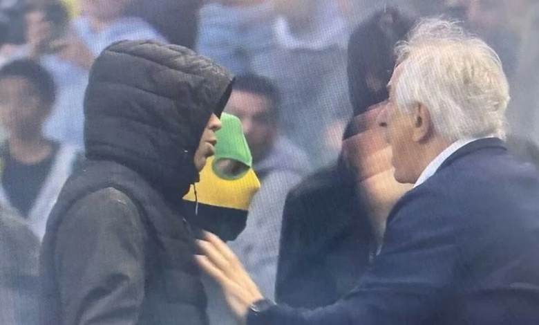 انهيار وحيد خليلوزيتش باكياً بعد اقتحام جماهير نانت الملعب