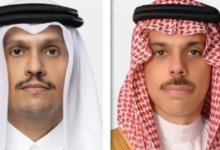 وزيرا خارجية السعودية وقطر يبحثان التطورات الراهنة بالمنطقة