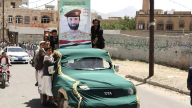 خروق الحوثيين للتهدئة: تشييع 15 قتيلاً يهدد سلام اليمن