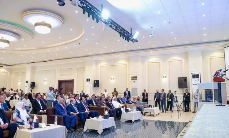 الحكومة اليمنية تدفع باللامركزية لتعزيز استقرار اليمن