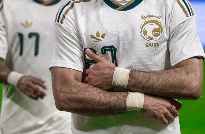 سلطان مندش: نجم الأخضر يطمح لبصمة في مونديال 2026