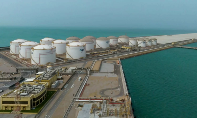 نمو صادرات عُمان النفطية 2.7% وتأثيره على الاقتصاد