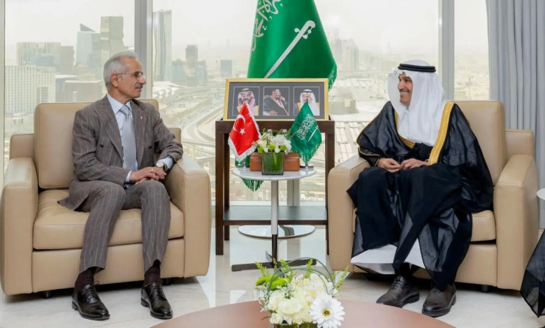 التعاون السعودي التركي في النقل: اتفاقيات جديدة لتعزيز اللوجستيات