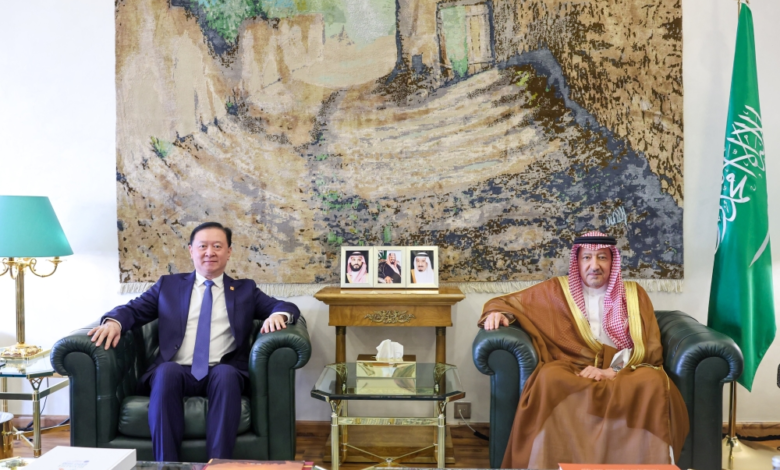 بحث التطورات الإقليمية بين السعودية والصين لتعزيز الاستقرار