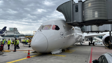 The nose landing gear of a Boeing 787 crashed at Frankfurt Airport