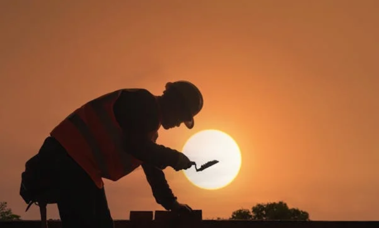 ضوابط العمل الميداني الجديدة: 4 مستويات للخطر الحراري في السعودية