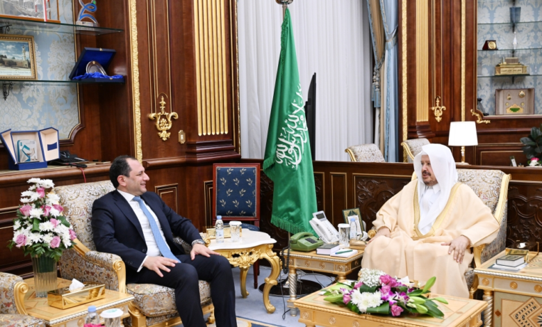 رئيس الشورى وسفير لبنان: بحث سبل تعزيز التعاون المشترك