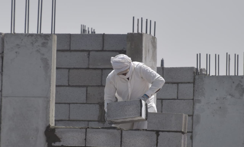حظر العمل تحت أشعة الشمس في السعودية 2024: المواعيد والتفاصيل