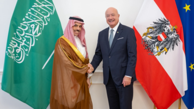 بحث القضايا الإقليمية والدولية بين السعودية والنمسا