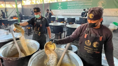 مركز الملك سلمان للإغاثة: 25 ألف وجبة لدعم النازحين بغزة