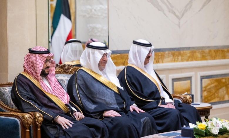 أمير الكويت يستقبل الأمير تركي بن محمد.. علاقات تاريخية متجددة