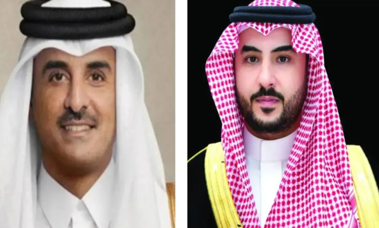 وزير الدفاع السعودي يعزي أمير قطر في وفاة الشيخ حمد