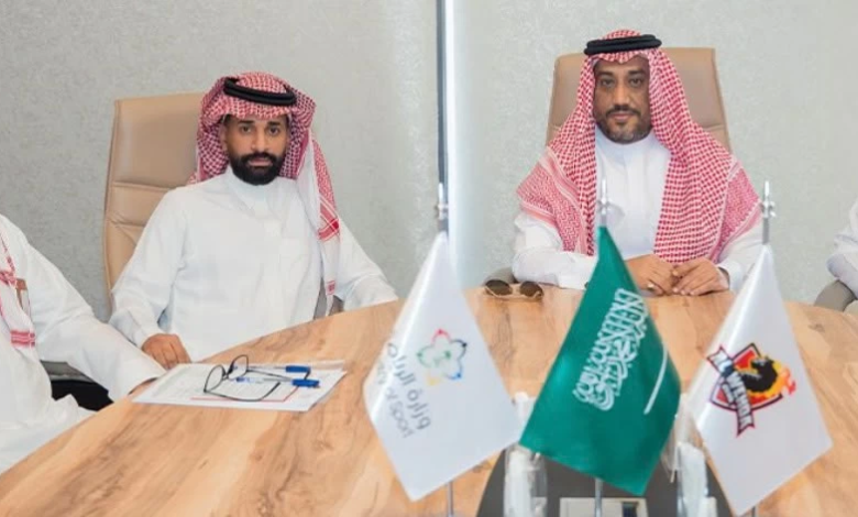 الوحدة يقترب من المدرب سلافشي فوجنبسكي لقيادة الفريق بدوري يلو