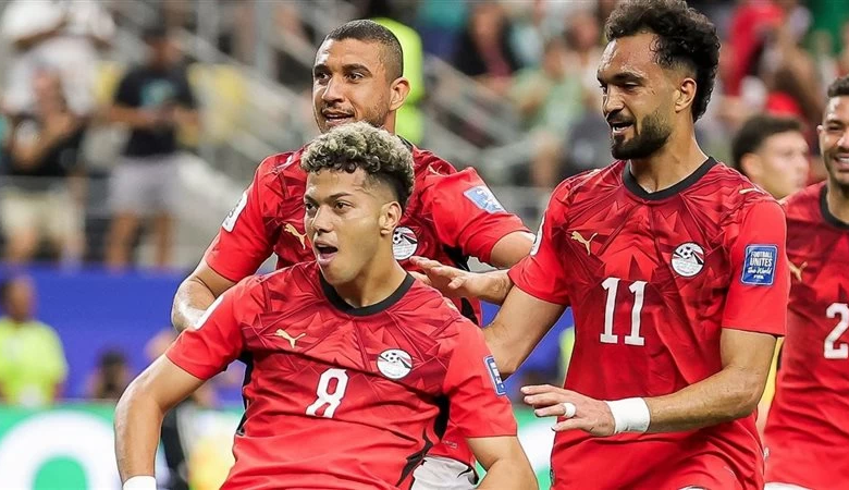 إمام عاشور: ثالث لاعب مصري يسجل هدفين في نسخة واحدة بالمونديال