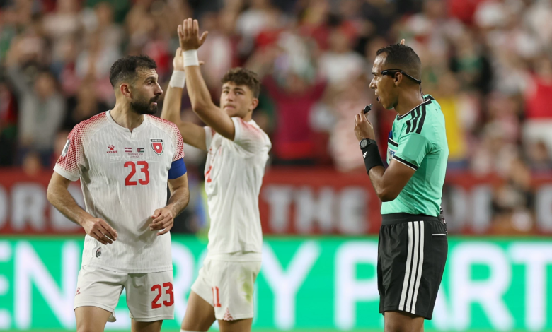 تقنية VAR في مونديال 2026: تأثيرها على قرارات التحكيم