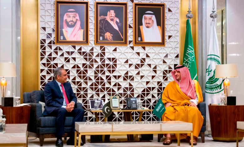تطوير التعاون الأمني السعودي الباكستاني بمذكرة تفاهم جديدة