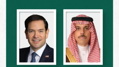 وزير الخارجية يبحث مستجدات الأوضاع الراهنة مع نظيره الأمريكي