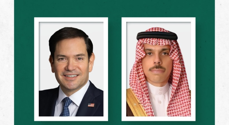 وزير الخارجية يبحث مستجدات الأوضاع الراهنة مع نظيره الأمريكي