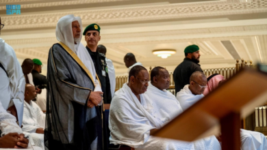 رئيس جمهورية جامبيا يؤدي العمرة ويعزز العلاقات مع السعودية