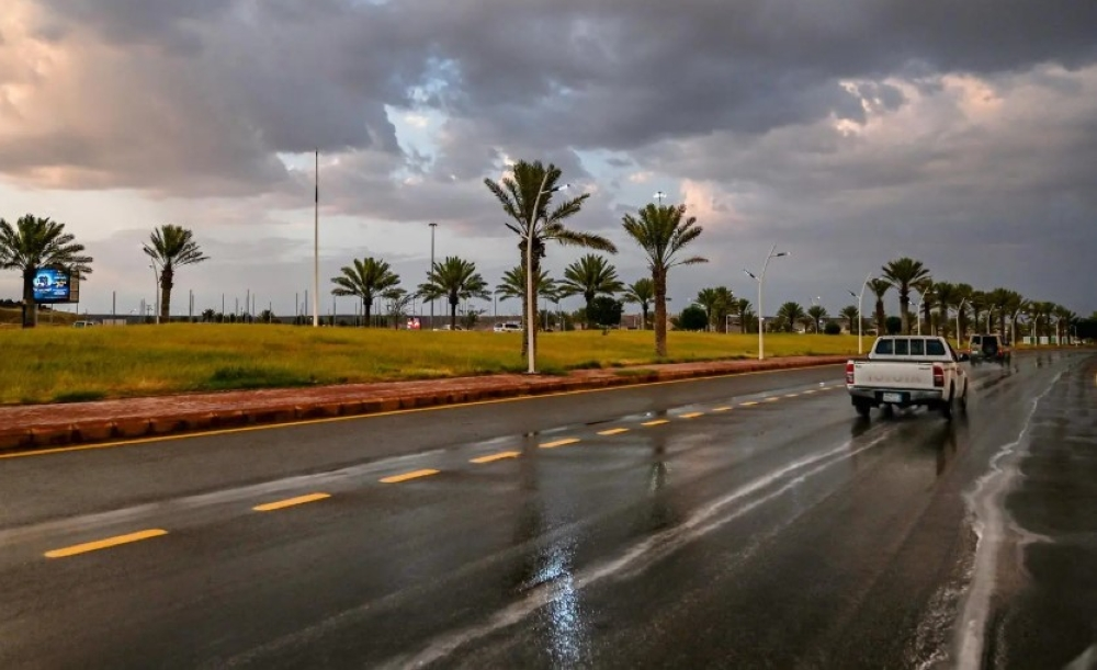 حتى 8 مساءً.. أمطار متوسطة ورياح على منطقتي جازان وحائل (أرشيفية)