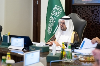 "الحج والعمرة" تستعرض موسم العمرة وتبحث الاستعداد المبكر لحج 1448هـ