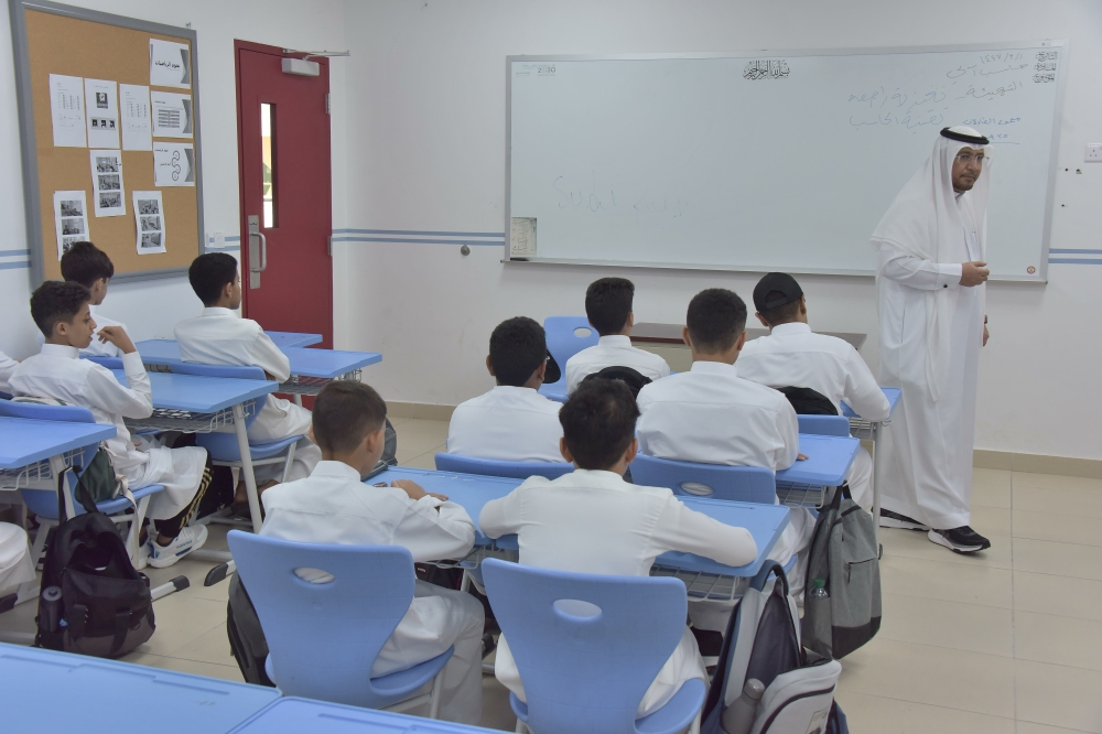 7 ساعات لليوم الدراسي و10% للنشاط.. تفاصيل خطط «المناهج» للعام 1448