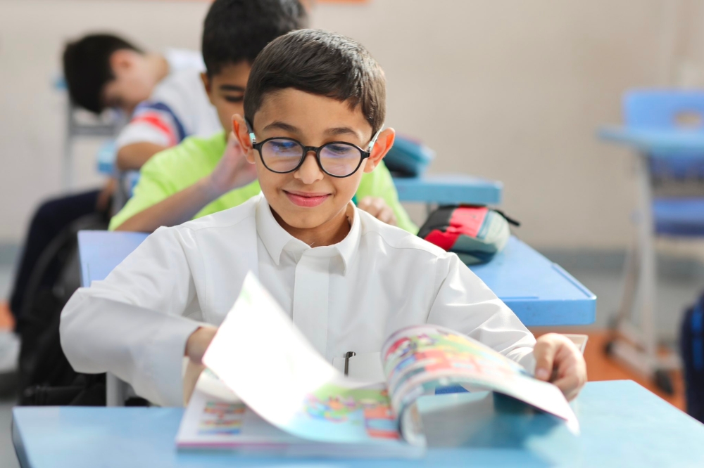 مكة والمدينة وجدة والطائف.. عودة أكثر من مليوني طالب لمقاعد الدراسة غداً