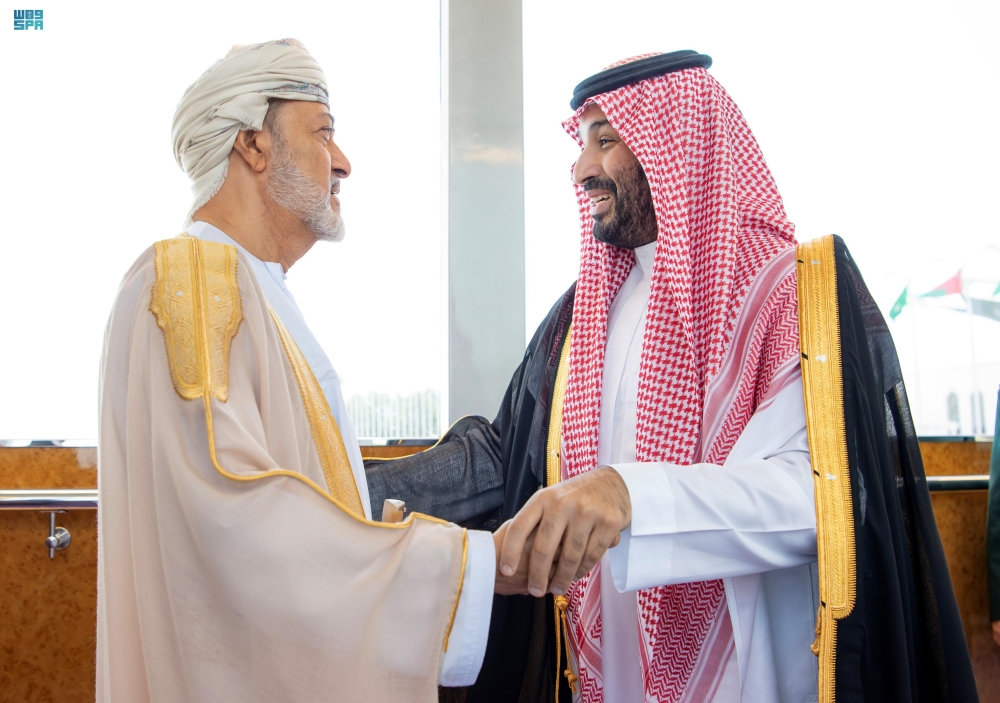 ولي العهد يستقبل سلطان عُمان - واس