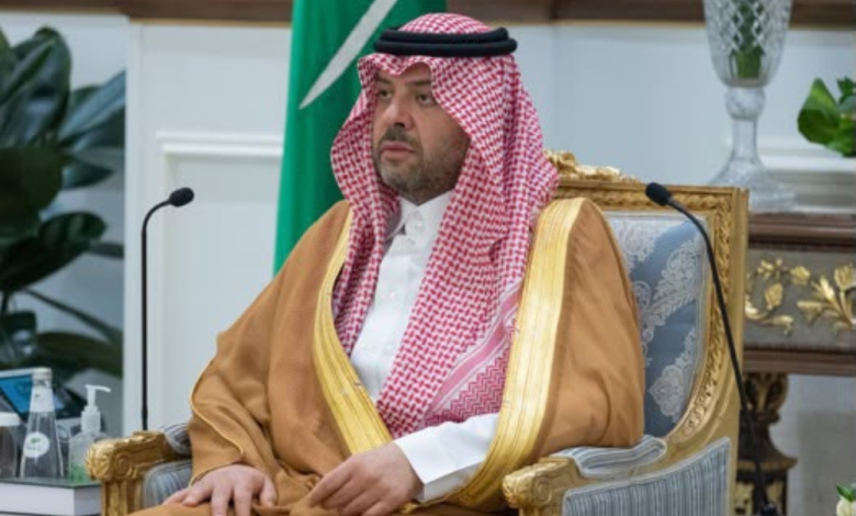 أمير الحدود الشمالية يكرم الفرق الفائزة في إنبثون إمارة المنطقة