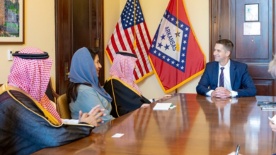 وزير الخارجية ورئيس لجنة الاستخبارات بمجلس الشيوخ الأمريكي يبحثان تعزيز أوجه التعاون - الخارجية