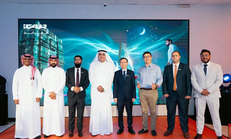 iCaur تدخل سوق السيارات السعودية من بوابة جدة بشراكة مع صناعات الغانم