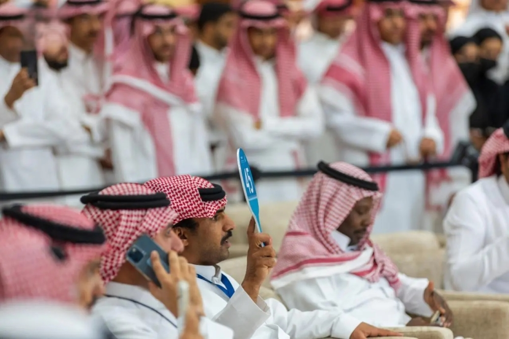 صقران بـ350 ألف ريال في الليلة الثانية لمزاد الصقور المنغولية - واس